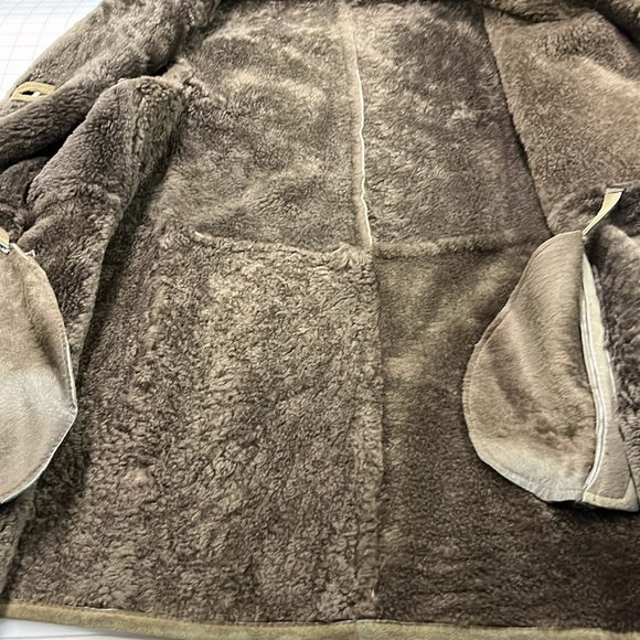 DUCK SPORT Genuine Shearling Sheepskin Suede/Fur Lined Button Pocket Car Coat M - Picture 8 of 16